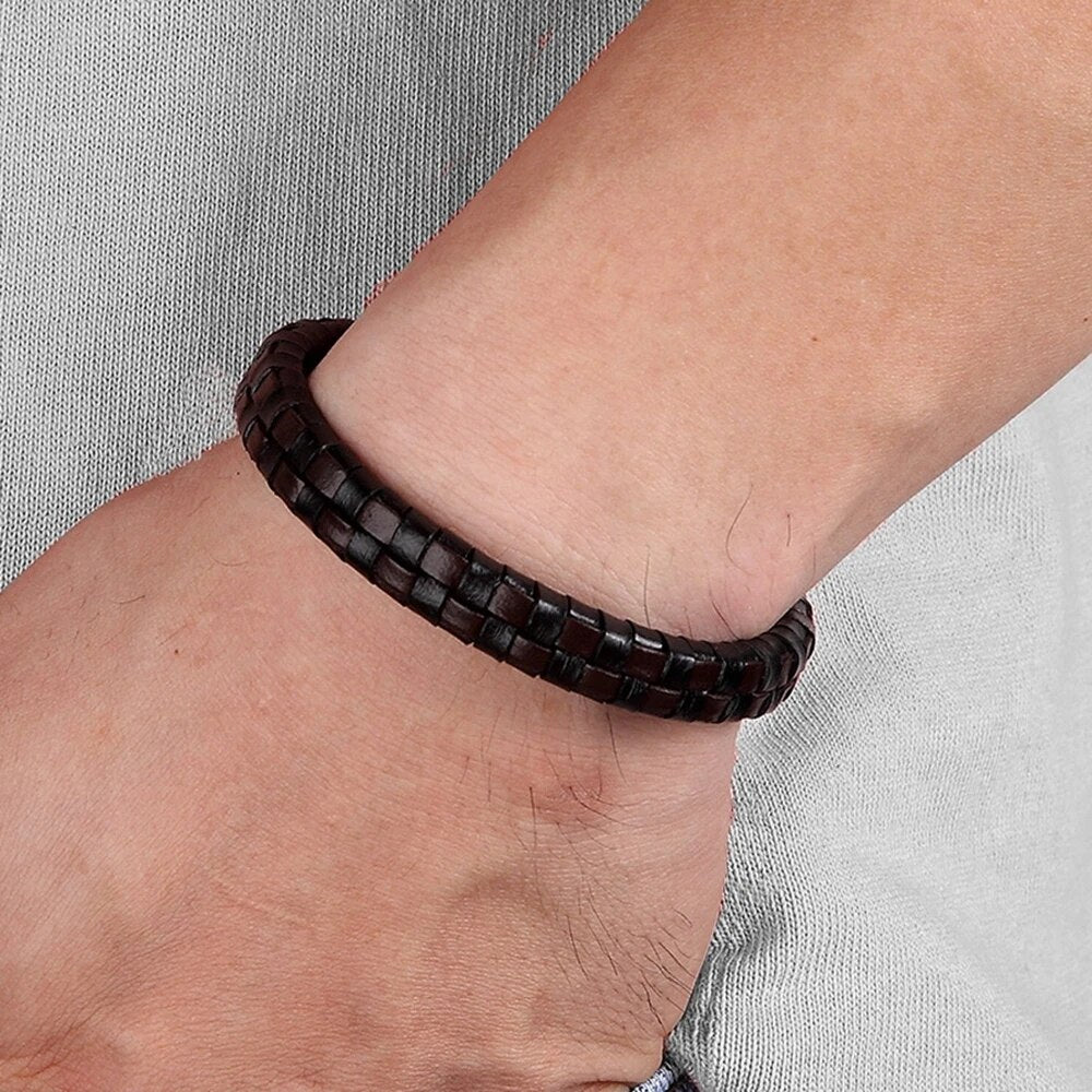 GEOMETRIC LEATHER BRACELET