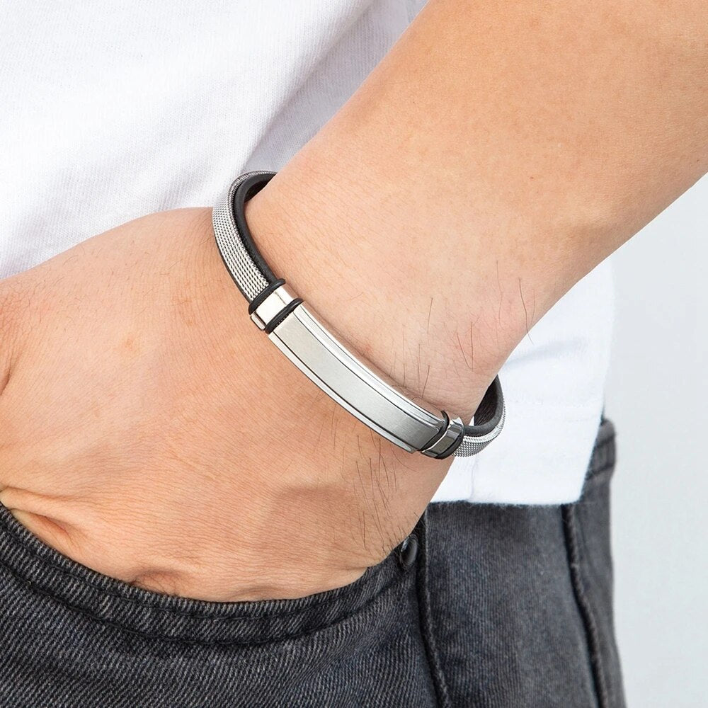 TWO-TIER STEEL DESIGN LEATHER BRACELET